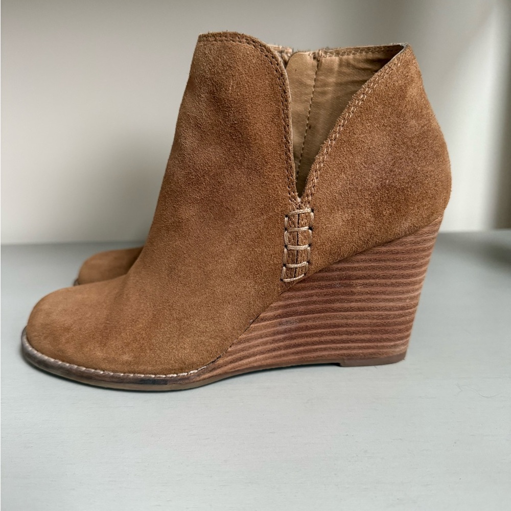 Lucky Brand Tan Suede Wedge Booties